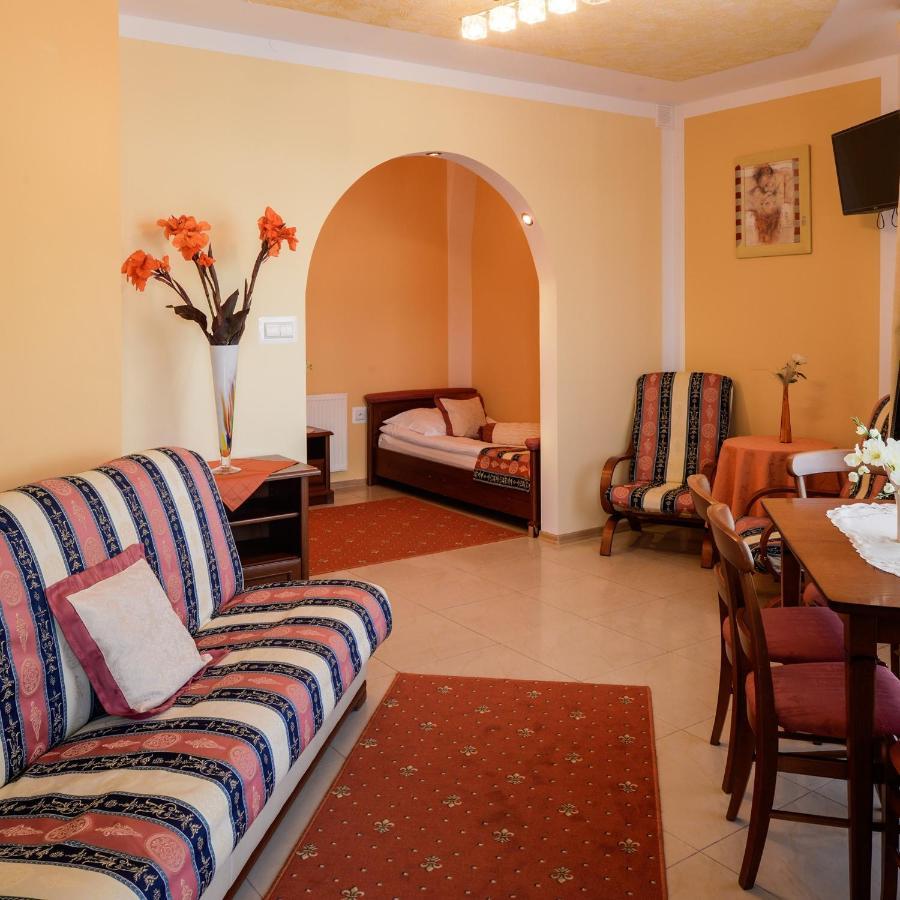 Motel Lesta Lachowka Duza Exterior photo